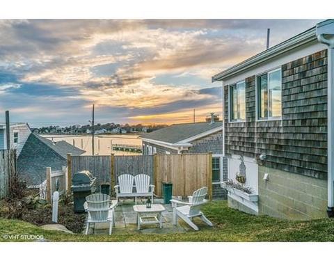 7 Cape Cod Ln, Bourne, MA 02559 photo 1