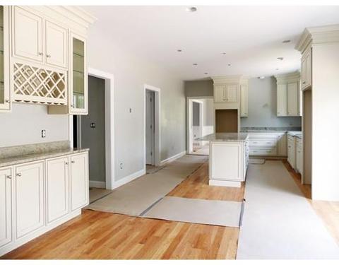 4 Lenetta Ln, Reading, MA 01867 photo 4