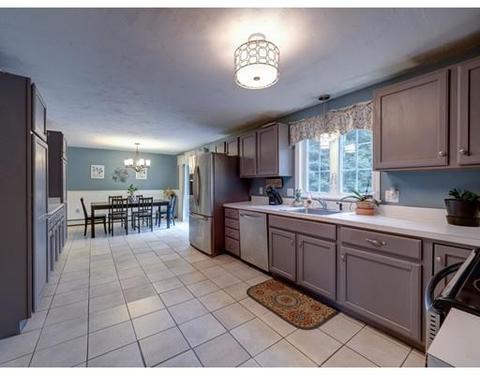 34 Conservation Dr, Douglas, MA 01516 photo 3
