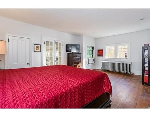 87 Mulberry St, Springfield, MA 01105 photo 21