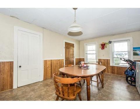 16 Wakefield St, Webster, MA 01570 photo 9
