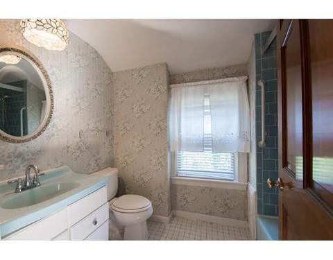 27 Savoie St, Fall River, MA 02723 photo 16