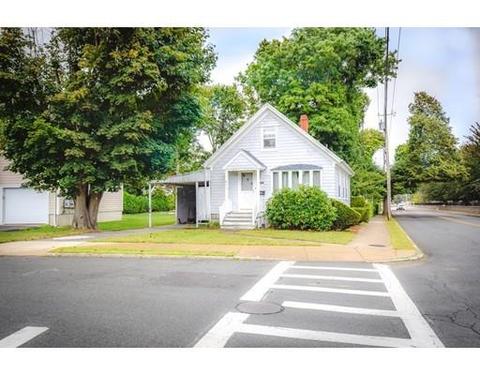 318 Dexter St, Fall River, MA 02720 photo 4