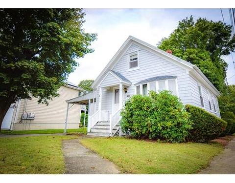 318 Dexter St, Fall River, MA 02720 photo 2