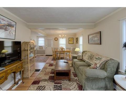 25 Lloyd Ave, Springfield, MA 01119 photo 3