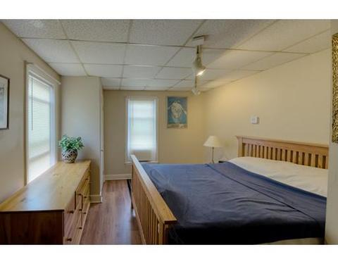 25 Lloyd Ave, Springfield, MA 01119 photo 10