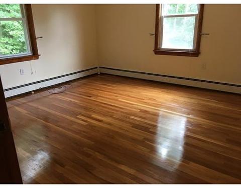 136 Uxbridge Rd, Mendon, MA 01756 photo 8