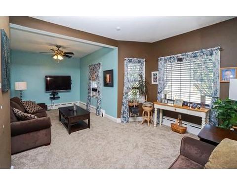 75 Pebble St, Fall River, MA 02721 photo 4