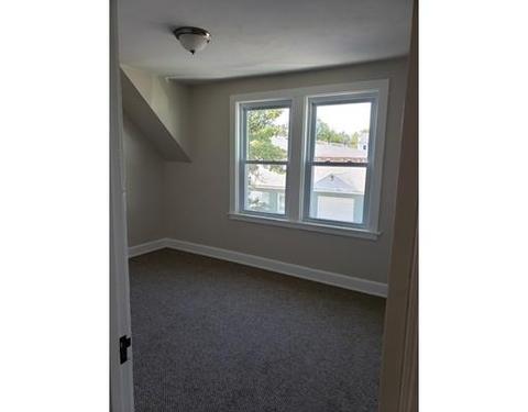 59 Pendleton Ave, Springfield, MA 01109 photo 8