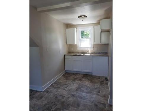 59 Pendleton Ave, Springfield, MA 01109 photo 3