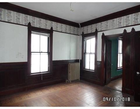 359 Walker St, Lowell, MA 01851 photo 6