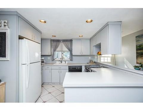 8 Willow, Wakefield, MA 01880 photo 6
