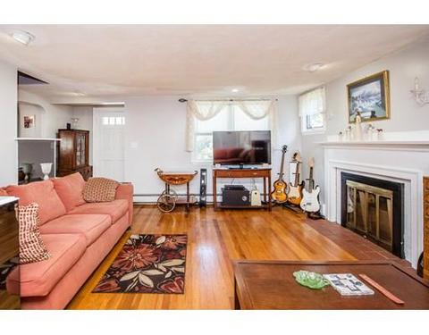 8 Willow, Wakefield, MA 01880 photo 3