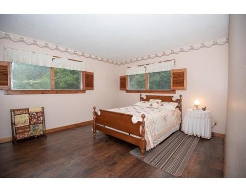 16 Brooks St, Upton, MA 01568 photo 19