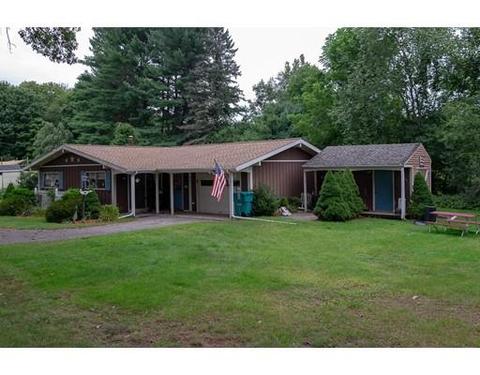 16 Brooks St, Upton, MA 01568 photo 4