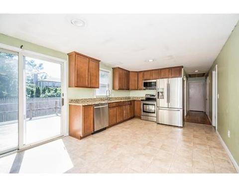 16 Summer St, Wareham, MA 02571 photo 2