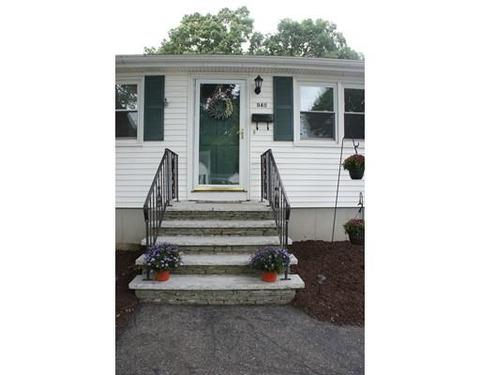 940 Ray St, Fall River, MA 02720 photo 2