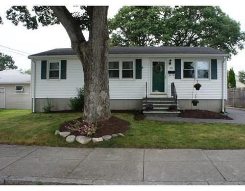 940 Ray St, Fall River, MA 02720 photo 1
