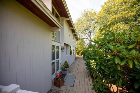 27 Spray Ave, Marblehead, MA 01945 photo 35