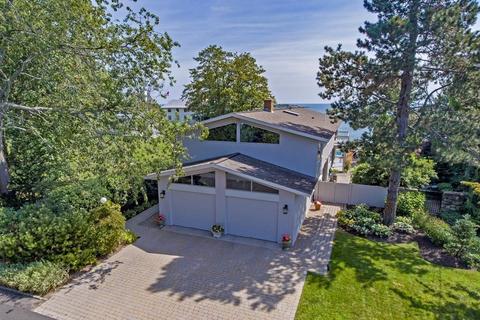 27 Spray Ave, Marblehead, MA 01945 photo 3