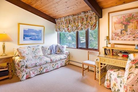 27 Spray Ave, Marblehead, MA 01945 photo 20