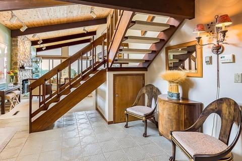 27 Spray Ave, Marblehead, MA 01945 photo 7