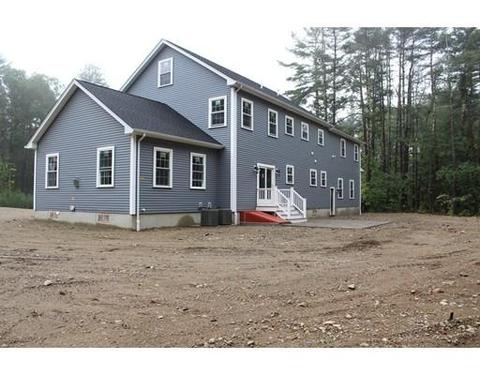 4 Hunter Ln, Walpole, MA 02081 photo 2