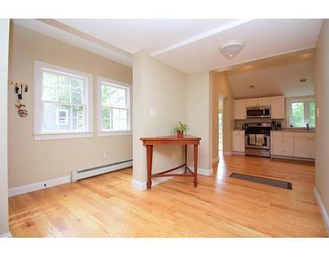 52 Centre St, Danvers, MA 01923 photo 6