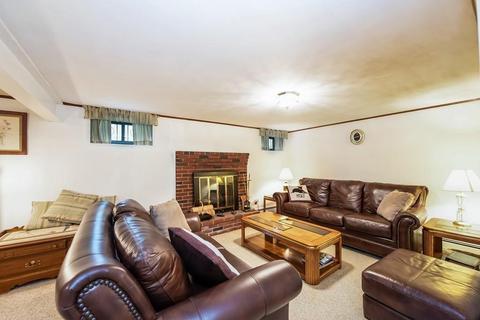 10 Everett St, Lynn, MA 01904 photo 16