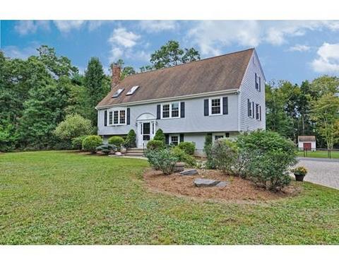 243 Bridge St, Raynham, MA 02767 photo 1