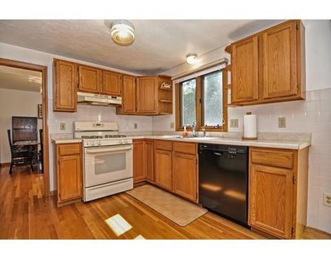 6 Memory Ln, Randolph, MA 02368 photo 6