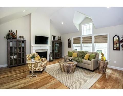 31 Cottage Ln, Mashpee, MA 02649 photo 4