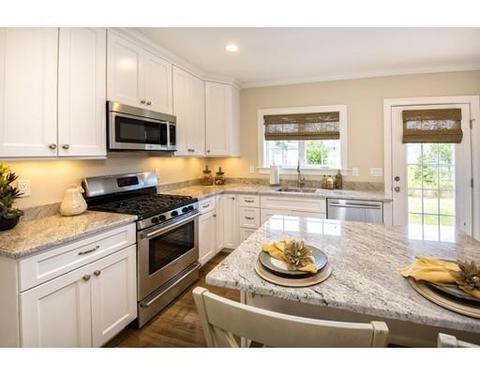 43 Cottage Ln, Mashpee, MA 02649 photo 4