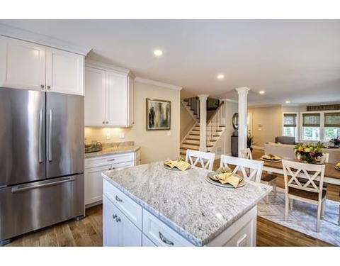 43 Cottage Ln, Mashpee, MA 02649 photo 5