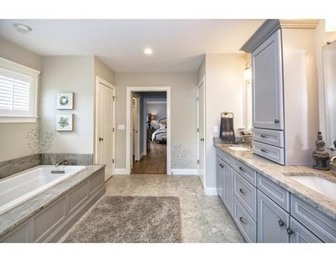 47 Cottage Ln, Mashpee, MA 02649 photo 14