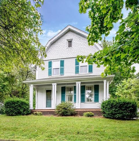 162 Walnut St, Reading, MA 01867 photo 1