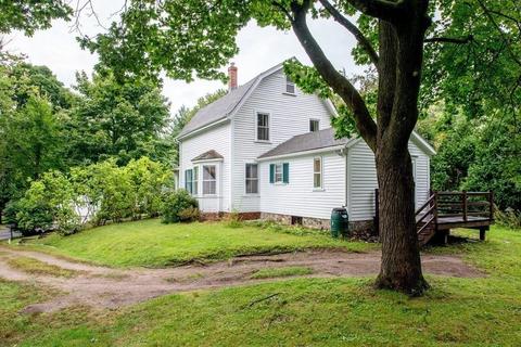 162 Walnut St, Reading, MA 01867 photo 4