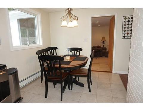 39 Fairbrook Rd, Framingham, MA 01701 photo 4