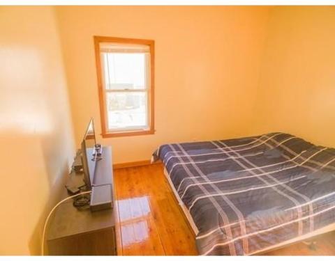 431 Globe St, Fall River, MA 02724 photo 2
