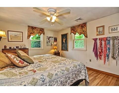7 Edward Dr, Walpole, MA 02081 photo 12