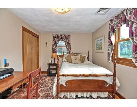 7 Edward Dr, Walpole, MA 02081 photo 13