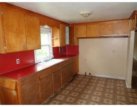 126 Croyden Ter, Springfield, MA 01104 photo 10
