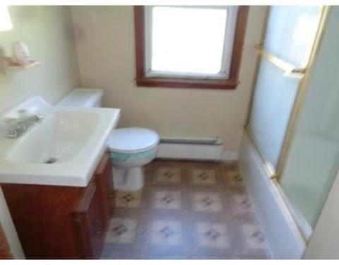 126 Croyden Ter, Springfield, MA 01104 photo 8
