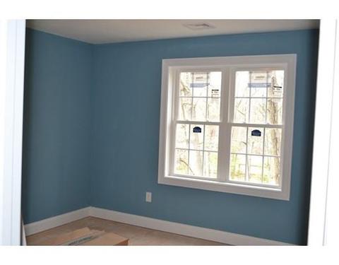 3 Aurora St, Worcester, MA 01613 photo 11