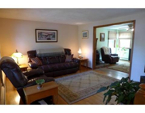 635 Maureen Cir, Mapleville, RI 02839 photo 19