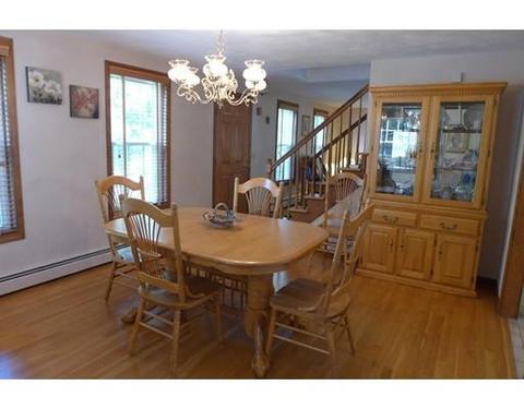 635 Maureen Cir, Mapleville, RI 02839 photo 14