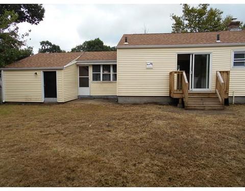 100 Loretta St, Springfield, MA 01118 photo 16