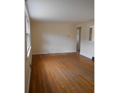 100 Loretta St, Springfield, MA 01118 photo 7