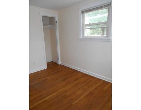 100 Loretta St, Springfield, MA 01118 photo 14