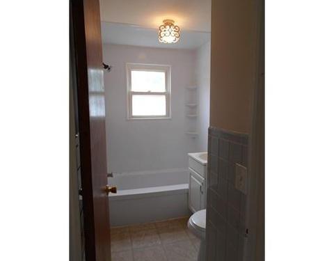 100 Loretta St, Springfield, MA 01118 photo 12